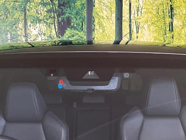 ハリアー Ｇ　バックカメラ　衝突軽減装置　レーダークルーズ　禁煙車　パワーバックドア　ハーフレザーシート　パワーシート　ドラレコ　コーナーセンサー　レーンキープ　スマートキー　ＬＥＤヘッド　ＥＴＣ（5枚目）