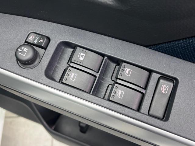 ルーミー カスタムＧ　両側電動スライドドア　全周囲カメラ　衝突警報装置　レーダークルーズコントロール　禁煙車　シートヒーター　ドライブレコーダー　コーナーセンサー　レーンキープ　スマートキー　ＬＥＤヘッドライト（42枚目）