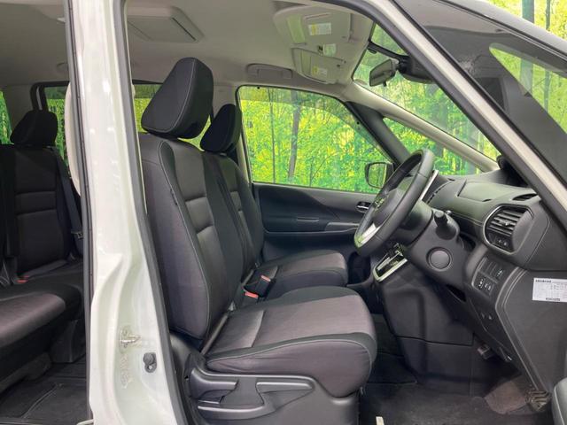 セレナ ハイウェイスター　ＶセレクションＩＩ　両側電動スライドドア　純正ＳＤナビ　フリップダウンモニター　全周囲カメラ　衝突警報装置　禁煙車　コーナーセンサー　レーンキープ　スマートキー　ＬＥＤヘッドライト　クルーズコントロール（8枚目）