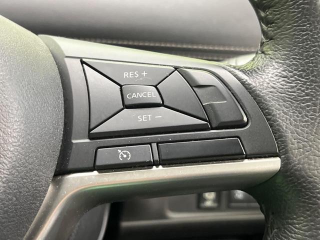 セレナ ハイウェイスター　ＶセレクションＩＩ　両側電動スライドドア　純正ＳＤナビ　フリップダウンモニター　全周囲カメラ　衝突警報装置　禁煙車　コーナーセンサー　レーンキープ　スマートキー　ＬＥＤヘッドライト　クルーズコントロール（29枚目）