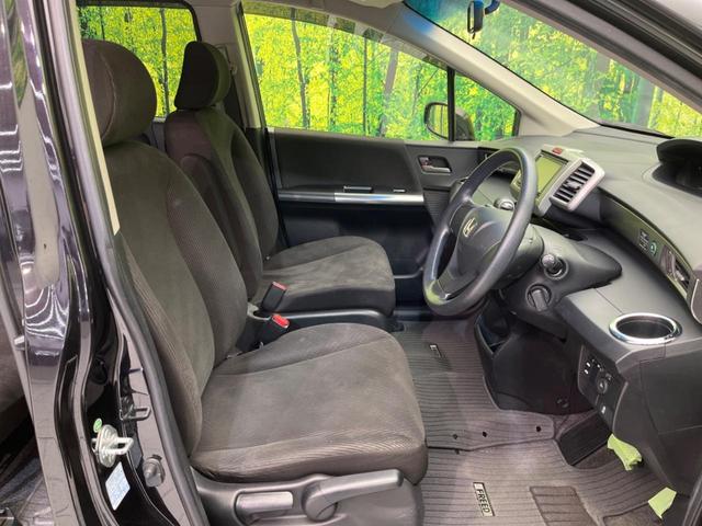 フリード GH 電動スライドドア SDナビ バックカメラ 禁煙車 スマートキー HIDヘッド ETC オートエアコン CD DVD再生 フルセグ(7枚目)