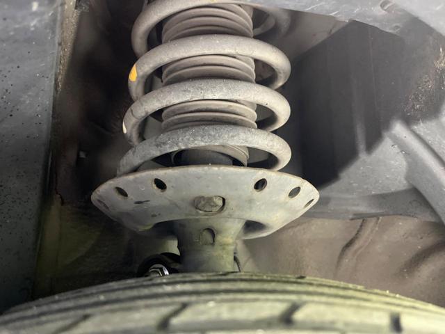 フリード GH 電動スライドドア SDナビ バックカメラ 禁煙車 スマートキー HIDヘッド ETC オートエアコン CD DVD再生 フルセグ(20枚目)