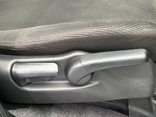 フリード GH 電動スライドドア SDナビ バックカメラ 禁煙車 スマートキー HIDヘッド ETC オートエアコン CD DVD再生 フルセグ(36枚目)