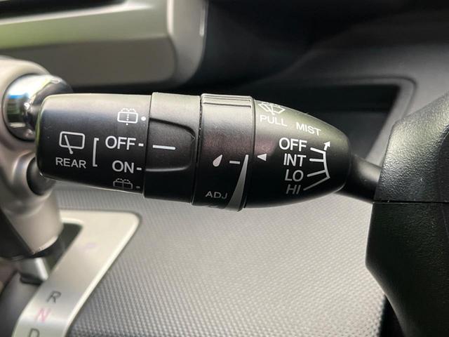 フリード GH 電動スライドドア SDナビ バックカメラ 禁煙車 スマートキー HIDヘッド ETC オートエアコン CD DVD再生 フルセグ(42枚目)