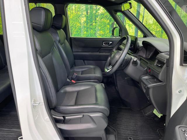 ステップワゴン ｅ：ＨＥＶスパーダ　両側電動スライドドア　衝突軽減装置　禁煙車　純正１１インチナビ　レーダークルーズ　バックカメラ　ＥＴＣ　Ｂｌｕｅｔｏｏｔｈ　シートヒーター　ハーフレザーシート　ＬＥＤヘッドライト　レーンキープアシスト（8枚目）