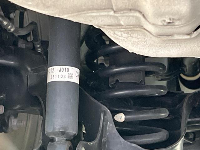 ステップワゴン ｅ：ＨＥＶスパーダ　両側電動スライドドア　衝突軽減装置　禁煙車　純正１１インチナビ　レーダークルーズ　バックカメラ　ＥＴＣ　Ｂｌｕｅｔｏｏｔｈ　シートヒーター　ハーフレザーシート　ＬＥＤヘッドライト　レーンキープアシスト（21枚目）