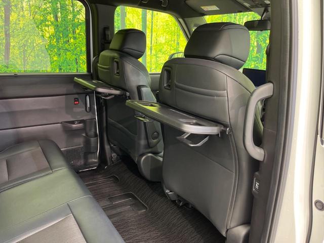 ステップワゴン ｅ：ＨＥＶスパーダ　両側電動スライドドア　衝突軽減装置　禁煙車　純正１１インチナビ　レーダークルーズ　バックカメラ　ＥＴＣ　Ｂｌｕｅｔｏｏｔｈ　シートヒーター　ハーフレザーシート　ＬＥＤヘッドライト　レーンキープアシスト（38枚目）