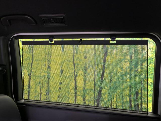 ステップワゴン ｅ：ＨＥＶスパーダ　両側電動スライドドア　衝突軽減装置　禁煙車　純正１１インチナビ　レーダークルーズ　バックカメラ　ＥＴＣ　Ｂｌｕｅｔｏｏｔｈ　シートヒーター　ハーフレザーシート　ＬＥＤヘッドライト　レーンキープアシスト（43枚目）