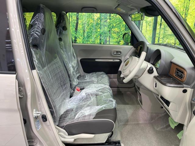アルトラパンＬＣ ハイブリッドＸ　届出済未使用車　衝突軽減装置　スマートキー　スマートキー　シートヒーター　ＬＥＤヘッドライト　レーンアシスト　コーナーセンサー　オートエアコン　オートライト　革巻きステアリング　ステアリングスイッチ（8枚目）