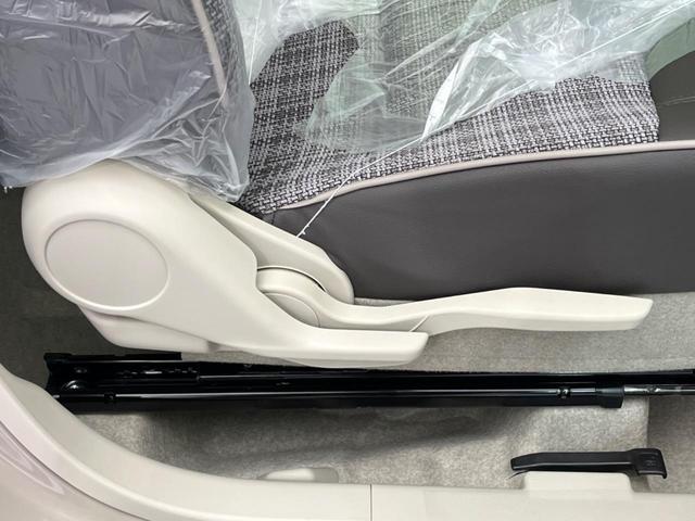 アルトラパンＬＣ ハイブリッドＸ　届出済未使用車　衝突軽減装置　スマートキー　スマートキー　シートヒーター　ＬＥＤヘッドライト　レーンアシスト　コーナーセンサー　オートエアコン　オートライト　革巻きステアリング　ステアリングスイッチ（37枚目）