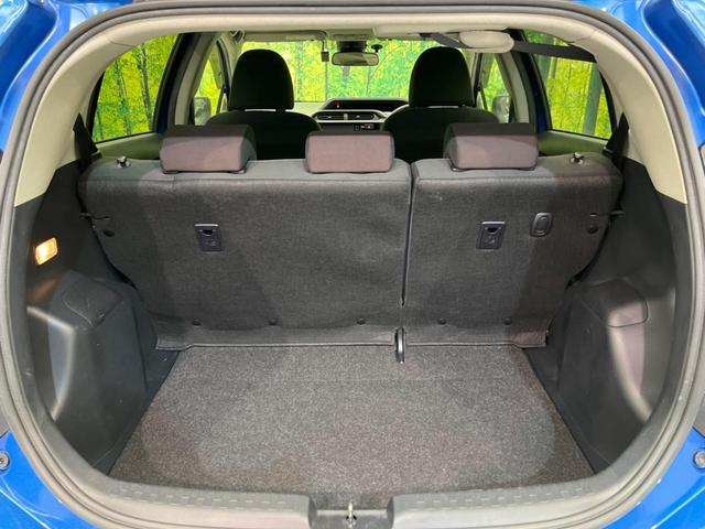 アクア Ｇ　衝突軽減装置　ナビ　バックカメラ　禁煙車　ドラレコ　スマートキー　レーンキープ　ＥＴＣ　オートマチックハイビーム　オートライト　オートエアコン　Ｂｌｕｅｔｏｏｔｈ再生　ＣＤ／ＤＶＤ再生　フルセグ（5枚目）