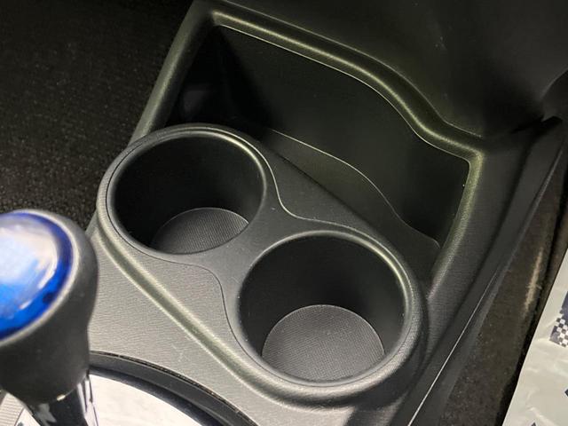 アクア Ｇ　衝突軽減装置　ナビ　バックカメラ　禁煙車　ドラレコ　スマートキー　レーンキープ　ＥＴＣ　オートマチックハイビーム　オートライト　オートエアコン　Ｂｌｕｅｔｏｏｔｈ再生　ＣＤ／ＤＶＤ再生　フルセグ（52枚目）