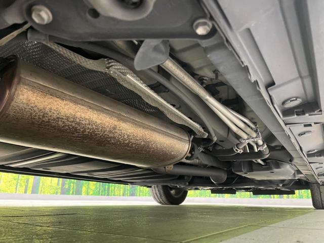 ヴォクシー ＺＳ　煌ＩＩ　後席モニター　両側電動スライドドア　衝突軽減装置　禁煙車　純正１０インチナビ　バックカメラ　ＥＴＣ　Ｂｌｕｅｔｏｏｔｈ　フルセグ　ＬＥＤヘッドライト　ＬＥＤフォグランプ　レーンアシスト（22枚目）