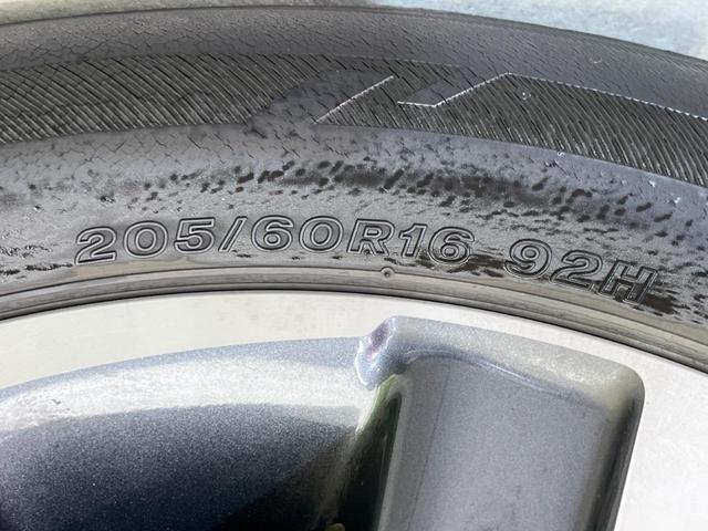 ヴォクシー ＺＳ　煌ＩＩ　後席モニター　両側電動スライドドア　衝突軽減装置　禁煙車　純正１０インチナビ　バックカメラ　ＥＴＣ　Ｂｌｕｅｔｏｏｔｈ　フルセグ　ＬＥＤヘッドライト　ＬＥＤフォグランプ　レーンアシスト（30枚目）