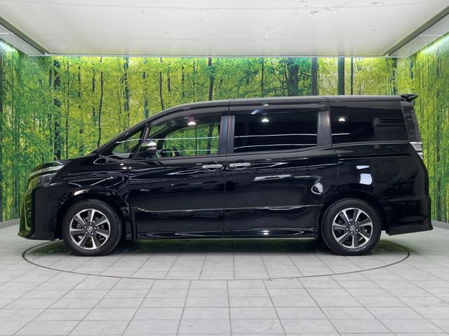 ヴォクシー ＺＳ　煌ＩＩ　後席モニター　両側電動スライドドア　衝突軽減装置　禁煙車　純正１０インチナビ　バックカメラ　ＥＴＣ　Ｂｌｕｅｔｏｏｔｈ　フルセグ　ＬＥＤヘッドライト　ＬＥＤフォグランプ　レーンアシスト（34枚目）