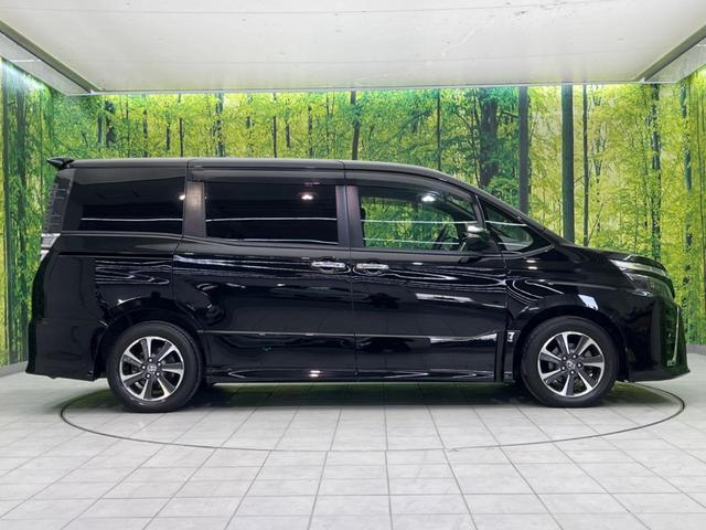 ヴォクシー ＺＳ　煌ＩＩ　後席モニター　両側電動スライドドア　衝突軽減装置　禁煙車　純正１０インチナビ　バックカメラ　ＥＴＣ　Ｂｌｕｅｔｏｏｔｈ　フルセグ　ＬＥＤヘッドライト　ＬＥＤフォグランプ　レーンアシスト（36枚目）