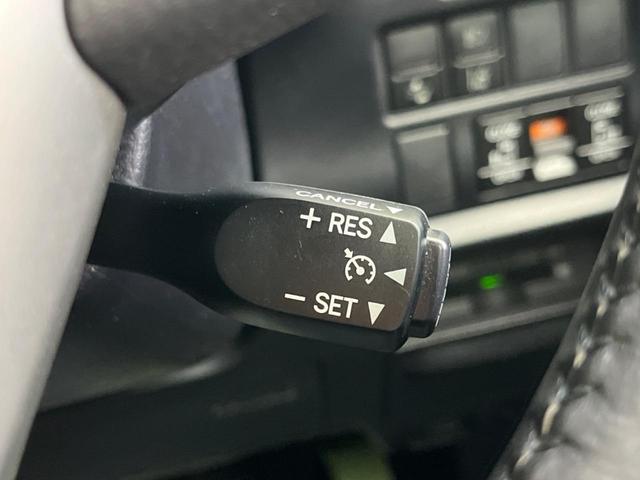 ヴォクシー ＺＳ　煌ＩＩ　後席モニター　両側電動スライドドア　衝突軽減装置　禁煙車　純正１０インチナビ　バックカメラ　ＥＴＣ　Ｂｌｕｅｔｏｏｔｈ　フルセグ　ＬＥＤヘッドライト　ＬＥＤフォグランプ　レーンアシスト（45枚目）