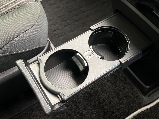 ヴォクシー ＺＳ　煌ＩＩ　後席モニター　両側電動スライドドア　衝突軽減装置　禁煙車　純正１０インチナビ　バックカメラ　ＥＴＣ　Ｂｌｕｅｔｏｏｔｈ　フルセグ　ＬＥＤヘッドライト　ＬＥＤフォグランプ　レーンアシスト（55枚目）