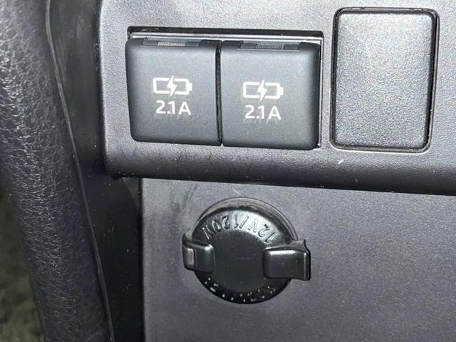 ヴォクシー ＺＳ　煌ＩＩ　後席モニター　両側電動スライドドア　衝突軽減装置　禁煙車　純正１０インチナビ　バックカメラ　ＥＴＣ　Ｂｌｕｅｔｏｏｔｈ　フルセグ　ＬＥＤヘッドライト　ＬＥＤフォグランプ　レーンアシスト（56枚目）