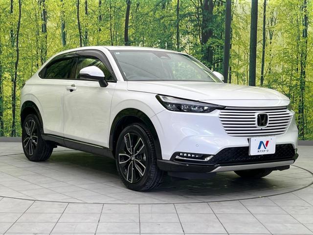 ヴェゼル ｅ：ＨＥＶ　Ｚ　純正９インチナビ　全周囲カメラ　衝突軽減装置　レーダークルーズ　禁煙車　ＬＥＤヘッドライト　ＥＴＣ　Ｂｌｕｅｔｏｏｔｈ再生　フルセグ　ドライブレコーダー　クリアランスソナー　オートマチックハイビーム（16枚目）