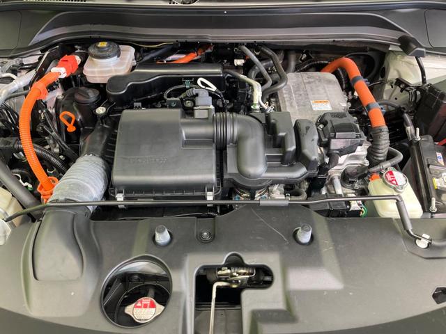 ヴェゼル ｅ：ＨＥＶ　Ｚ　純正９インチナビ　全周囲カメラ　衝突軽減装置　レーダークルーズ　禁煙車　ＬＥＤヘッドライト　ＥＴＣ　Ｂｌｕｅｔｏｏｔｈ再生　フルセグ　ドライブレコーダー　クリアランスソナー　オートマチックハイビーム（18枚目）