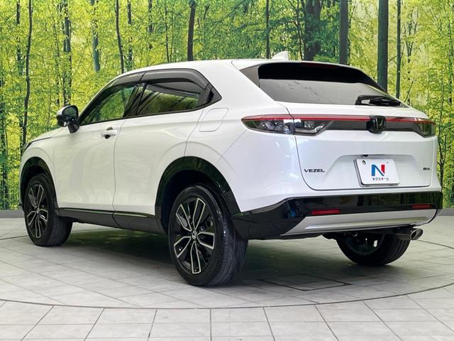 ヴェゼル ｅ：ＨＥＶ　Ｚ　純正９インチナビ　全周囲カメラ　衝突軽減装置　レーダークルーズ　禁煙車　ＬＥＤヘッドライト　ＥＴＣ　Ｂｌｕｅｔｏｏｔｈ再生　フルセグ　ドライブレコーダー　クリアランスソナー　オートマチックハイビーム（30枚目）