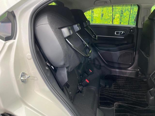 ヴェゼル ｅ：ＨＥＶ　Ｚ　純正９インチナビ　全周囲カメラ　衝突軽減装置　レーダークルーズ　禁煙車　ＬＥＤヘッドライト　ＥＴＣ　Ｂｌｕｅｔｏｏｔｈ再生　フルセグ　ドライブレコーダー　クリアランスソナー　オートマチックハイビーム（36枚目）