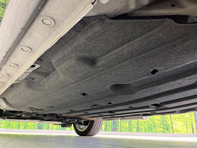 ヴェゼル ｅ：ＨＥＶ　Ｚ　純正９インチナビ　全周囲カメラ　衝突軽減装置　レーダークルーズ　禁煙車　ＬＥＤヘッドライト　ＥＴＣ　Ｂｌｕｅｔｏｏｔｈ再生　フルセグ　ドライブレコーダー　クリアランスソナー　オートマチックハイビーム（44枚目）