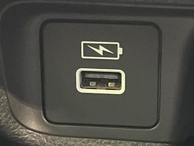 ヴェゼル ｅ：ＨＥＶ　Ｚ　純正９インチナビ　全周囲カメラ　衝突軽減装置　レーダークルーズ　禁煙車　ＬＥＤヘッドライト　ＥＴＣ　Ｂｌｕｅｔｏｏｔｈ再生　フルセグ　ドライブレコーダー　クリアランスソナー　オートマチックハイビーム（63枚目）