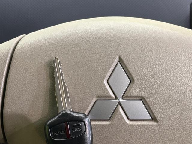 �y�L�[���X�z�������ꂽ�ꏊ����ł��{�^����Ńh�A�̊J���E�{�����ł���̂łƂ��Ă��֗��I�h�A�̌�������ɏ������邱�Ƃ�����܂����