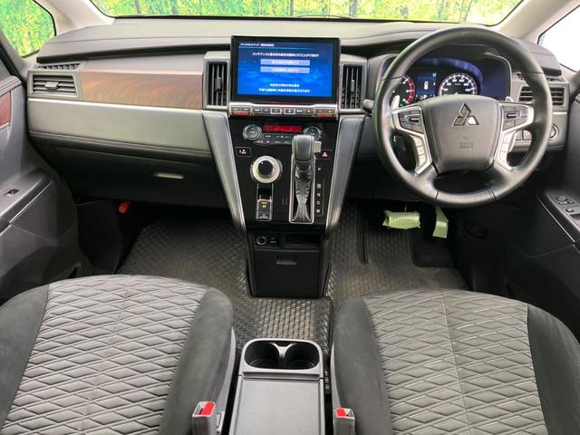 デリカＤ：５ Ｐ　４ＷＤ　ターボ　後席モニター　ＢＩＧ－Ｘ１１型ナビ　両側電動スライドドア　衝突軽減装置　禁煙車　全周囲カメラ　レーダークルーズコントロール　ＥＴＣ　Ｂｌｕｅｔｏｏｔｈ　フルセグ　ドライブレコーダー（2枚目）