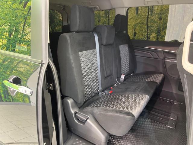 デリカＤ：５ Ｐ　４ＷＤ　ターボ　後席モニター　ＢＩＧ－Ｘ１１型ナビ　両側電動スライドドア　衝突軽減装置　禁煙車　全周囲カメラ　レーダークルーズコントロール　ＥＴＣ　Ｂｌｕｅｔｏｏｔｈ　フルセグ　ドライブレコーダー（9枚目）