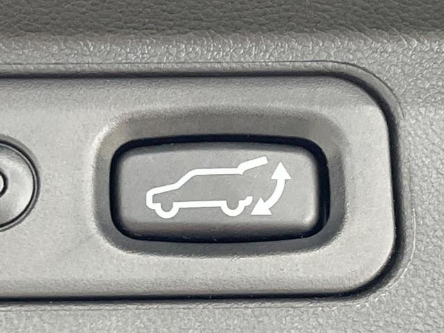 デリカＤ：５ Ｐ　４ＷＤ　ターボ　後席モニター　ＢＩＧ－Ｘ１１型ナビ　両側電動スライドドア　衝突軽減装置　禁煙車　全周囲カメラ　レーダークルーズコントロール　ＥＴＣ　Ｂｌｕｅｔｏｏｔｈ　フルセグ　ドライブレコーダー（36枚目）