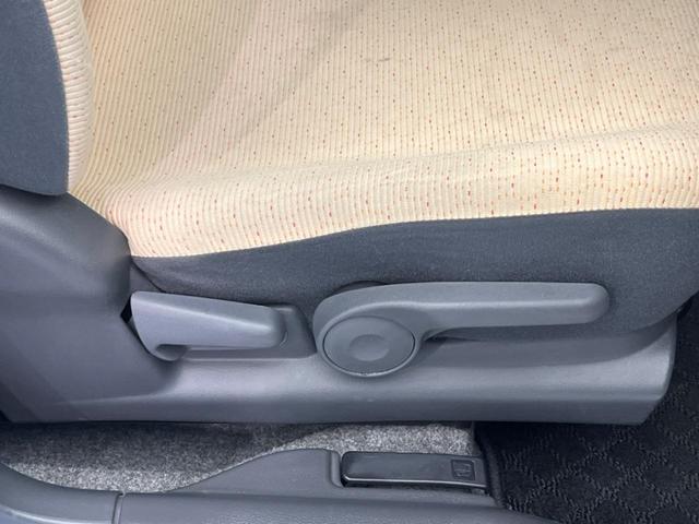 アルトラパン Ｇ　禁煙車　スマートキー　電動格納ミラー　ベンチシート　プライバシーガラス　ドアバイザー（6枚目）