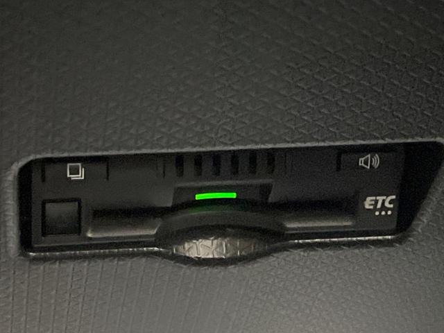 タント カスタムＲＳ　ターボ　両側電動スライドドア　衝突軽減装置　禁煙車　ディスプレイオーディオ　バックカメラ　ＥＴＣ　Ｂｌｕｅｔｏｏｔｈ　フルセグ　スマートキー　ハーフレザーシート　シートヒーター　ＬＥＤヘッドライト（6枚目）