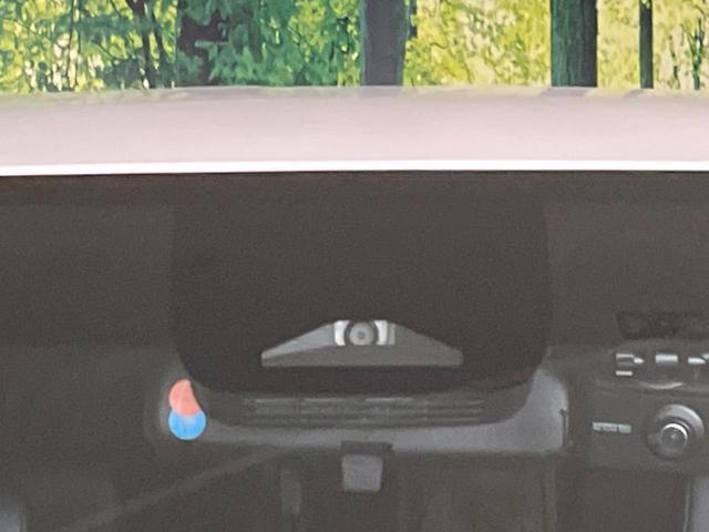 ヴォクシー ハイブリッドＳ－Ｚ　フリップダウンモニター　メーカー１０．５インチナビ　衝突軽減装置　両側電動スライド　レーダークルーズコントロール　バックカメラ　ＬＥＤヘッドライト　ＥＴＣ　Ｂｌｕｅｔｏｏｔｈ　フルセグ　シートヒーター（4枚目）