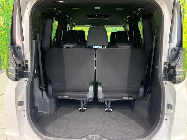 ヴォクシー ハイブリッドＳ－Ｚ　フリップダウンモニター　メーカー１０．５インチナビ　衝突軽減装置　両側電動スライド　レーダークルーズコントロール　バックカメラ　ＬＥＤヘッドライト　ＥＴＣ　Ｂｌｕｅｔｏｏｔｈ　フルセグ　シートヒーター（11枚目）