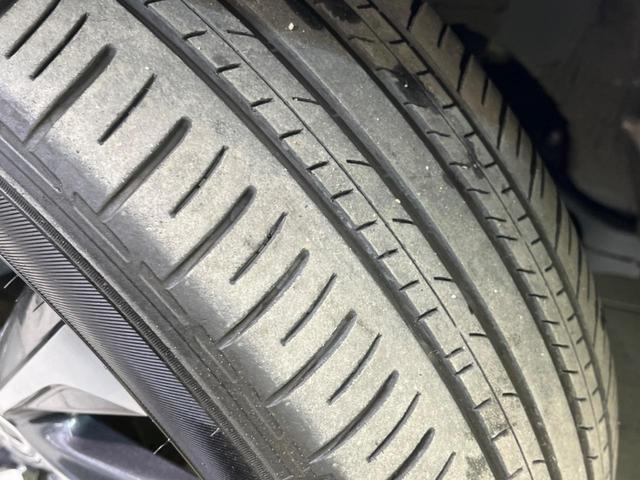 ヴォクシー ハイブリッドＳ－Ｚ　フリップダウンモニター　メーカー１０．５インチナビ　衝突軽減装置　両側電動スライド　レーダークルーズコントロール　バックカメラ　ＬＥＤヘッドライト　ＥＴＣ　Ｂｌｕｅｔｏｏｔｈ　フルセグ　シートヒーター（23枚目）