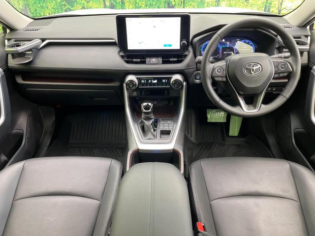 ＲＡＶ４ Ｇ　サンルーフ　１０．５ディスプレイオーディオ　全周囲カメラ　衝突軽減　レーダークルーズ　禁煙車　ＥＴＣ　電動リアゲート　シートエアコン　パワーシート　ドラレコ　　スマートキー　ＬＥＤヘッド（2枚目）