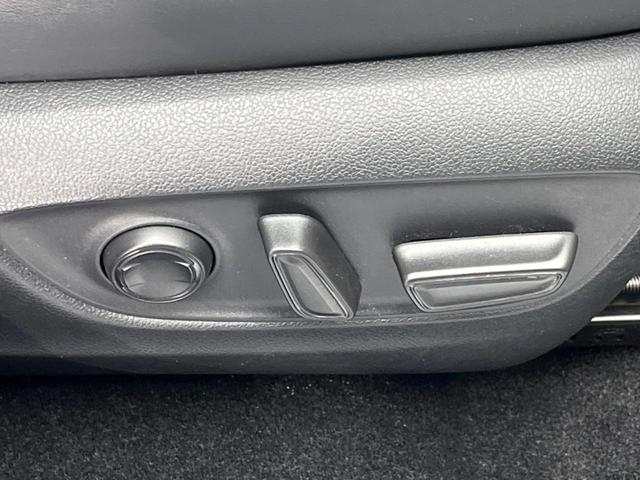 ＲＡＶ４ Ｇ　サンルーフ　１０．５ディスプレイオーディオ　全周囲カメラ　衝突軽減　レーダークルーズ　禁煙車　ＥＴＣ　電動リアゲート　シートエアコン　パワーシート　ドラレコ　　スマートキー　ＬＥＤヘッド（34枚目）