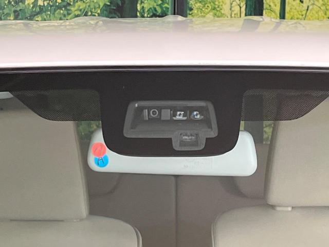 アルトラパン Ｘ　純正ＳＤナビ　衝突被害軽減　禁煙車　コーナーセンサー　スマートキー　ＨＩＤヘッド　純正１４インチアルミ　車線逸脱警報　オートライト　オートエアコン　Ｂｌｕｅｔｏｏｔｈ　ＣＤ　ＤＶＤ再生（3枚目）