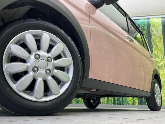 アルトラパン Ｘ　純正ＳＤナビ　衝突被害軽減　禁煙車　コーナーセンサー　スマートキー　ＨＩＤヘッド　純正１４インチアルミ　車線逸脱警報　オートライト　オートエアコン　Ｂｌｕｅｔｏｏｔｈ　ＣＤ　ＤＶＤ再生（14枚目）