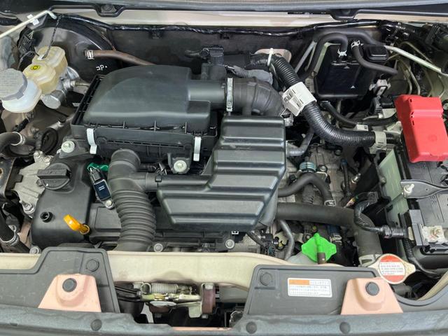 アルトラパン Ｘ　純正ＳＤナビ　衝突被害軽減　禁煙車　コーナーセンサー　スマートキー　ＨＩＤヘッド　純正１４インチアルミ　車線逸脱警報　オートライト　オートエアコン　Ｂｌｕｅｔｏｏｔｈ　ＣＤ　ＤＶＤ再生（19枚目）