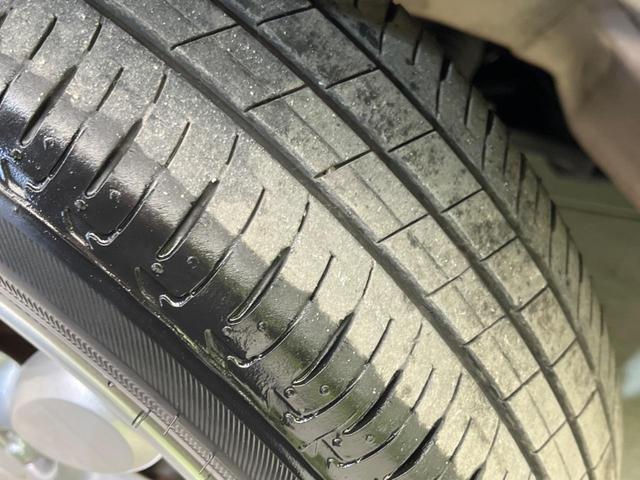 アルトラパン Ｘ　純正ＳＤナビ　衝突被害軽減　禁煙車　コーナーセンサー　スマートキー　ＨＩＤヘッド　純正１４インチアルミ　車線逸脱警報　オートライト　オートエアコン　Ｂｌｕｅｔｏｏｔｈ　ＣＤ　ＤＶＤ再生（24枚目）