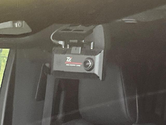 アルファードハイブリッド Ｚ　ガラスルーフ　フリップダウンモニター　１４インチディスプレイオーディオ　全周囲カメラ　両側電動スライド　ＥＴＣ　Ｂｌｕｅｔｏｏｔｈ　フルセグ　シートベンチレーション　ブラインドスポットモニター（23枚目）