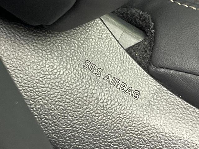 アルファードハイブリッド Ｚ　ガラスルーフ　フリップダウンモニター　１４インチディスプレイオーディオ　全周囲カメラ　両側電動スライド　ＥＴＣ　Ｂｌｕｅｔｏｏｔｈ　フルセグ　シートベンチレーション　ブラインドスポットモニター（42枚目）