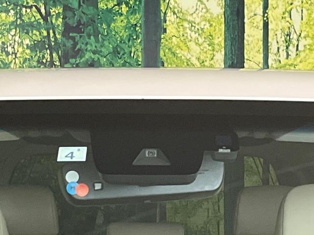 �y�g���^�Z�[�t�e�B�Z���X�z���s���ɑO���̎ԗ�����F�����A�Փ˂������Ȏ��͌x��ƃu���[�L�ŏՓˉ���Ɣ�Q�y�����A�V�X�g�B�����S�Ƀh���C�u�����y���݂��������܂��B