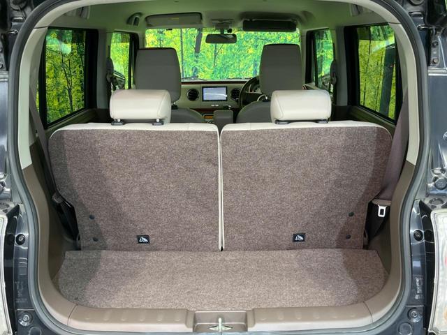 ���i�̂���������ʋ΁A���}���ɏ\���ȉ׎��X�y�[�X���m�ۂ��Ă���܂��B�Z�J���h�V�[�g��|���ƁA�傫�ȉו��̐ύڂ��\�ł���