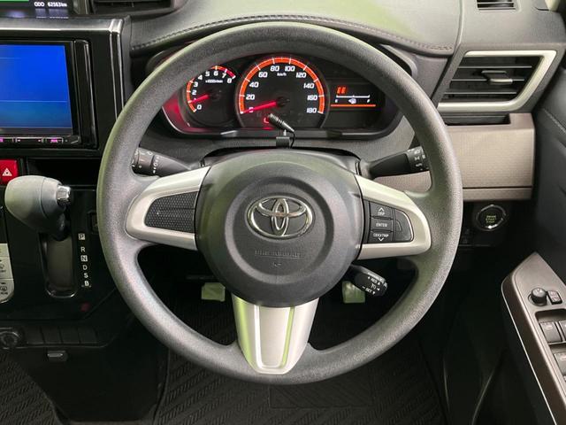 �C���e���A�ɍ��킹���f�U�C���̃X�e�A�����O�́A�^�]�������̂��Ƃ��l���A�^�]���₷���`��A�傫���ł��B�����x�A���ۂɐG���Ă��m���߂��������B