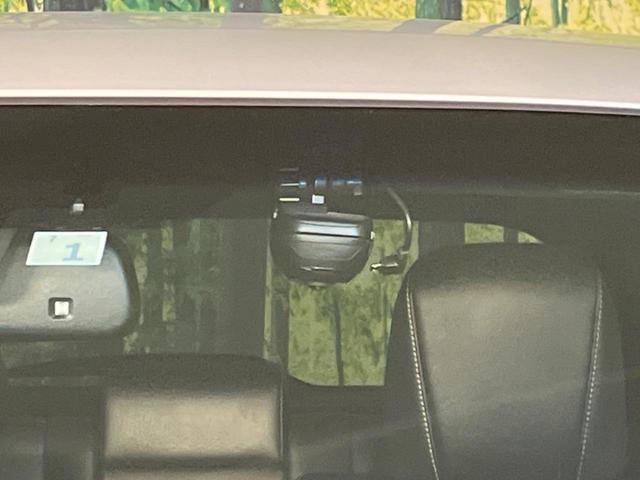 ハリアー プレミアム　９型純正ナビ　バックカメラ　禁煙車　衝突被害軽減　レーダークルーズ　電動リアゲート　ハーフレザーシート　パワーシート　ドラレコ　コーナーセンサー　スマートキー　ＬＥＤヘッド　ＥＴＣ（28枚目）